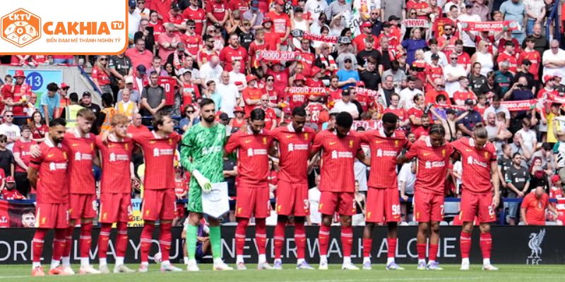 Các cổ động viên góp phần tạo nên sức mạnh tinh thần 